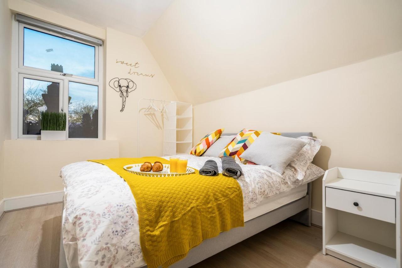 Deluxe 2-Bedroom Flat With Free Parking バーミンガム エクステリア 写真